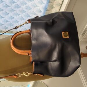 Dooney and Bourke Saffiano Barlow Bag